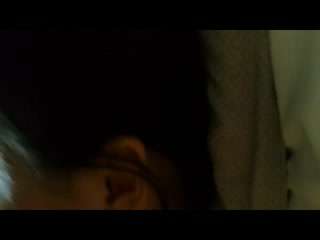 大学生情侣放假在宾馆开房女孩真漂亮咪咪好白女孩说不会查房吧你快点